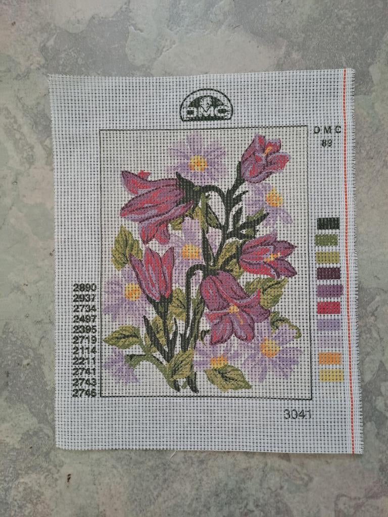 Borduurwerk-stramien "Klokjes"(paars), Ophalen of Verzenden, Nieuw, Handborduren, Onderdeel of Toebehoren