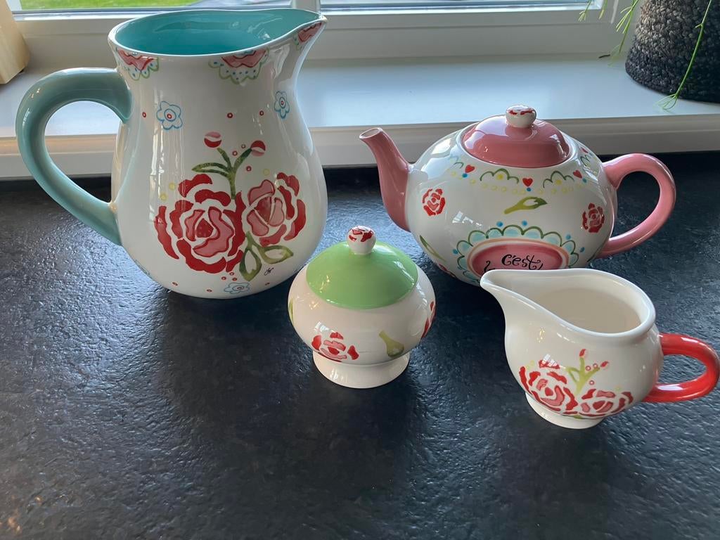 Servies Jet ter Steege (c’est la vie), Ophalen