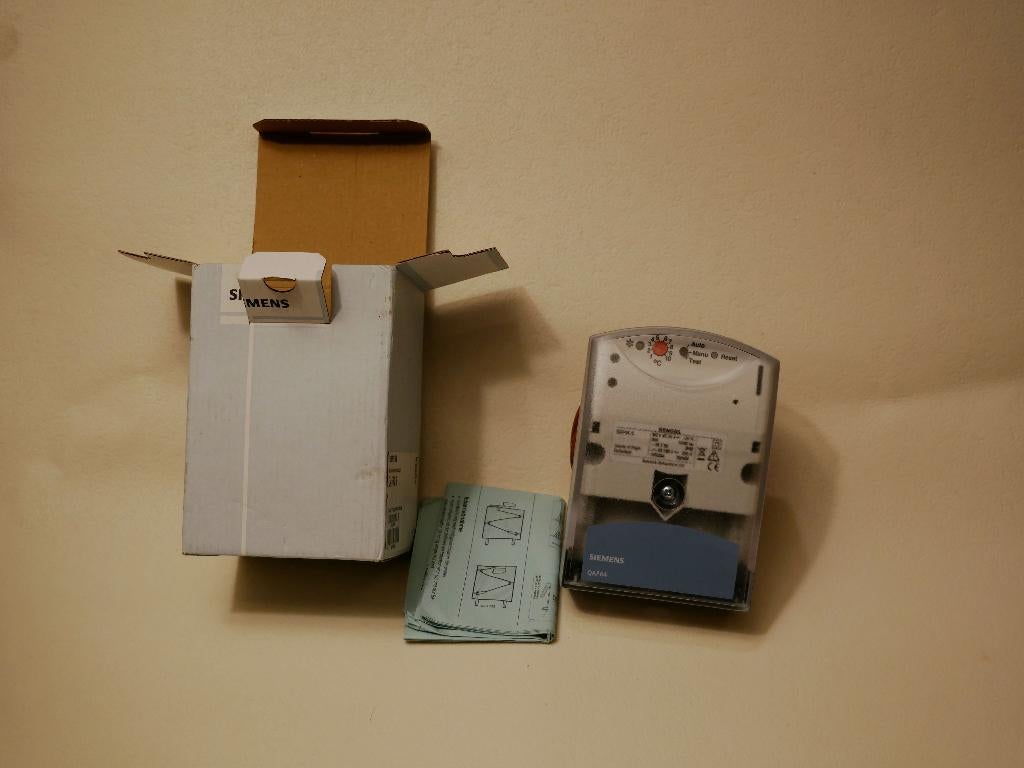SIEMENS Vorstbeveiligingsthermostaat QAF64.6 (Nieuw), Ophalen of Verzenden, Nieuw