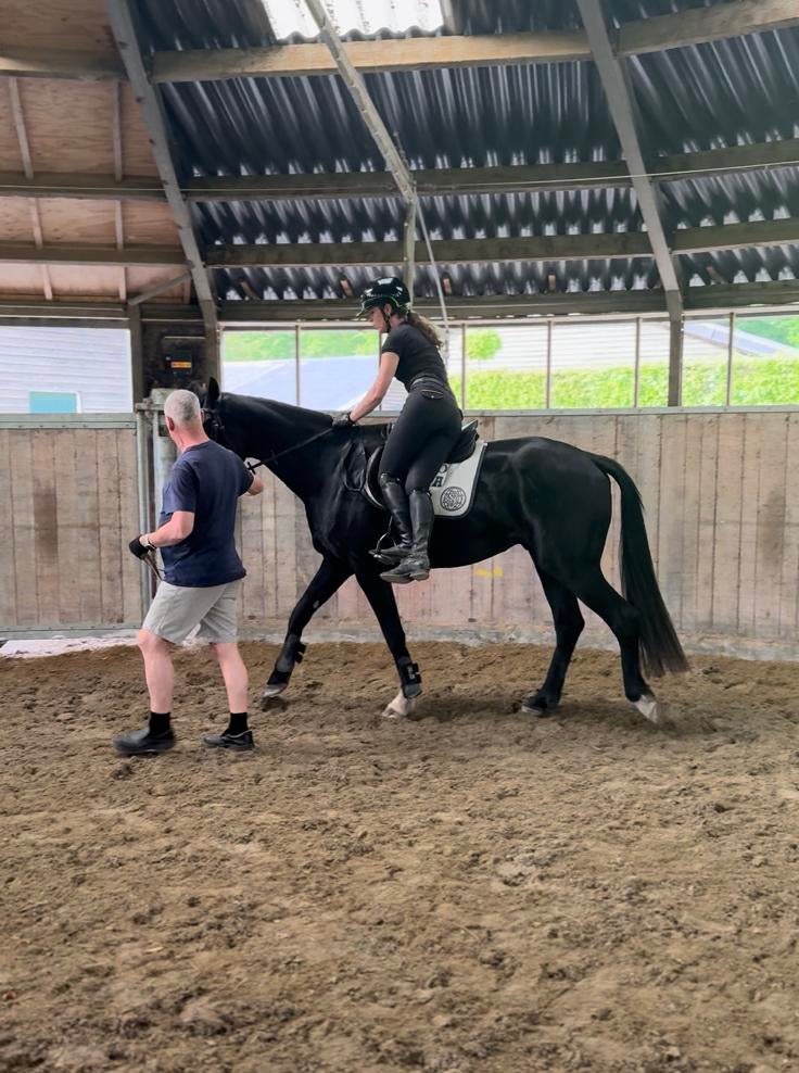 Zadelmak maken | africhten | uitbrengen | instructie, Ruiter of Bijrijder