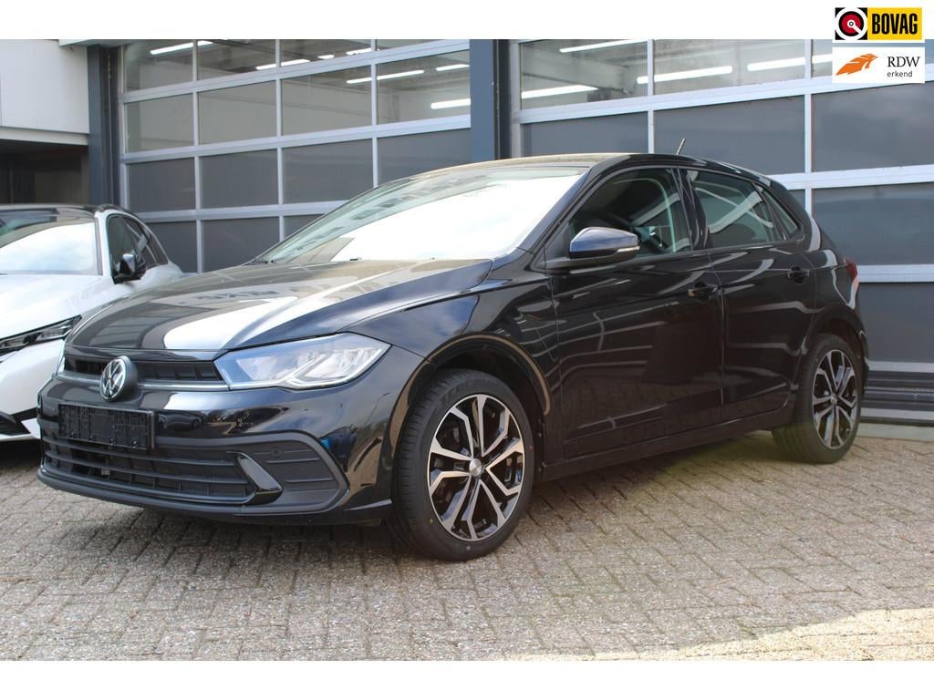 Volkswagen Polo 1.0 TSI Life Automaat, Stof, Gebruikt, Zwart, 95 pk