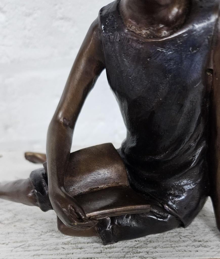 Bronzen beeld/ LEZEND MEISJE, Ophalen of Verzenden, Handgemaakt, Brons, Beeld