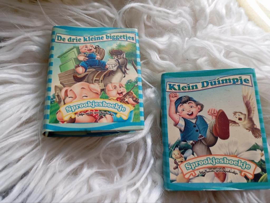 2 VINTAGE KLEINE SPROOKJES BOEKJES 2006 NU ALLEBEI 10€., Ophalen of Verzenden, Overige typen