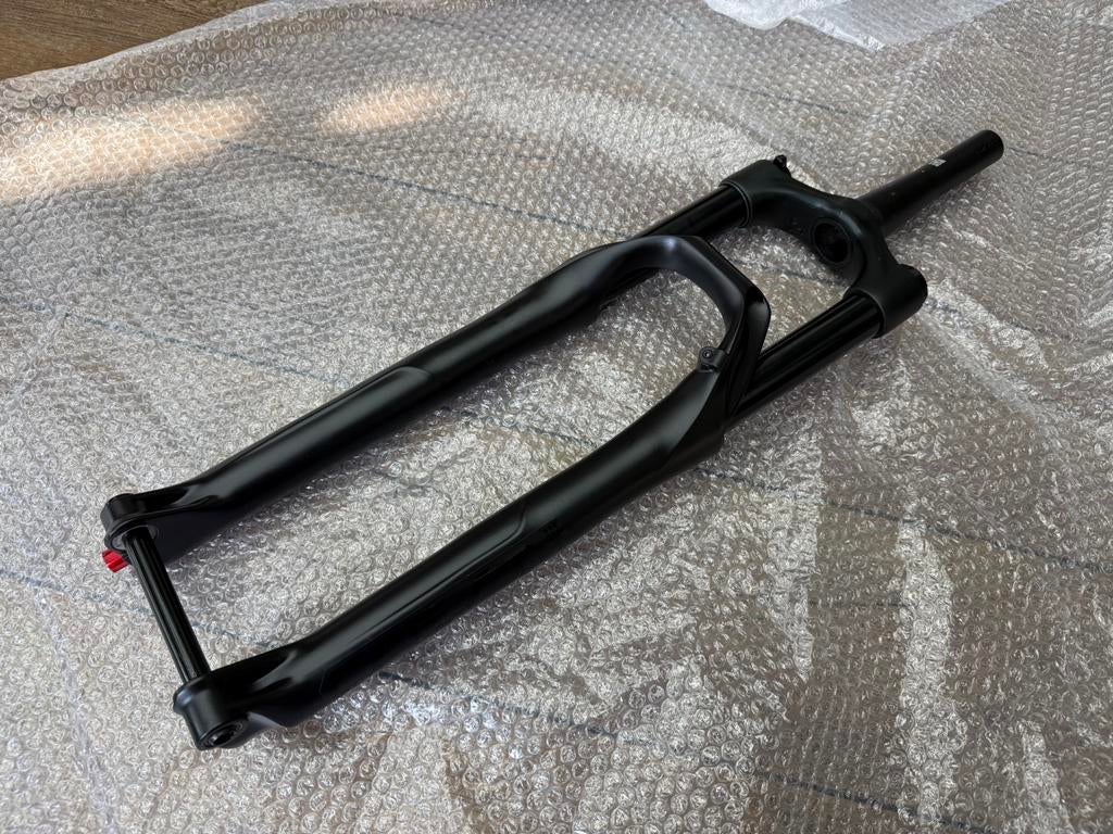 GIANT CREST 34 SUSPENSION FORK Voorvork MTB, Fietsen en Brommers, Fietsonderdelen, Verzenden, Zo goed als nieuw, Mountainbike