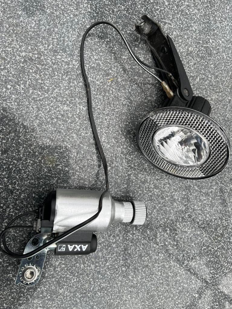 Axa dynamo met koplamp, Dynamo, Waterbestendig, Voorlicht, Ophalen of Verzenden