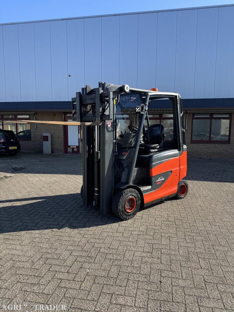 LINDE E20H-01/600 (2014) triplex elektrische heftruck, Zakelijke goederen, Machines en Bouw | Heftrucks en Intern transport, Heftruck