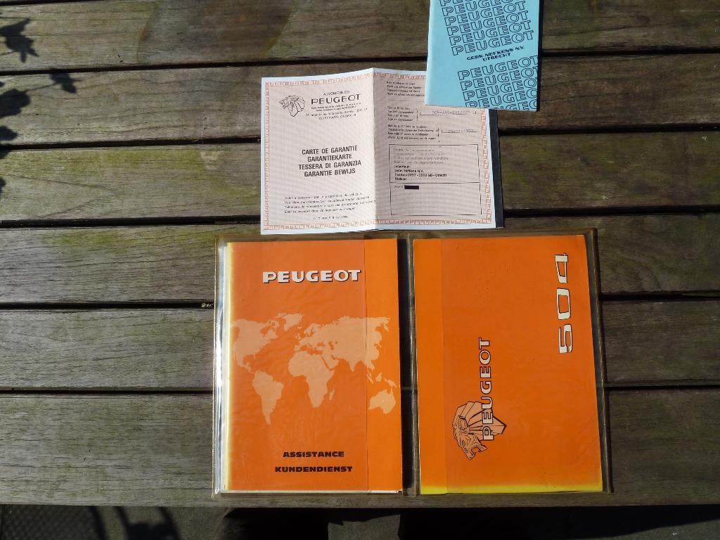 Peugeot 504 instructieboekje met andere documenten, Auto diversen, Handleidingen en Instructieboekjes, Ophalen of Verzenden