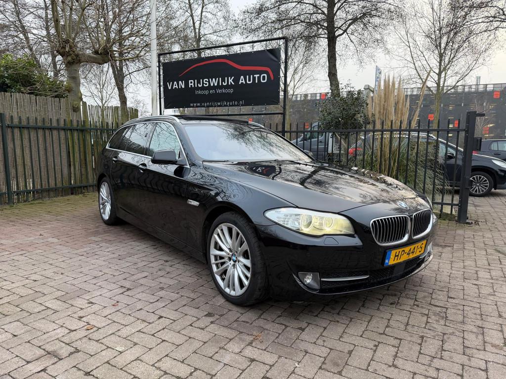 BMW 5-serie Touring 535d High Exe Xenon Pano Leder Camera St, Automaat, Euro 5, Gebruikt, 2993 cc