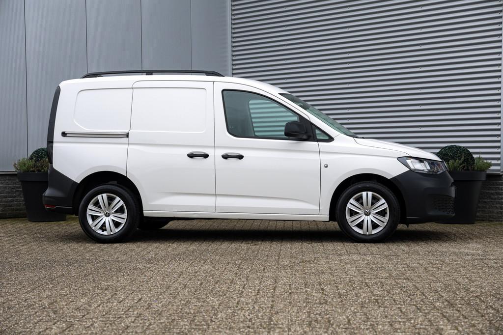 Volkswagen Caddy Cargo 1.5 TSI Edition Benzine PDC|Bluetooth, Voorwielaandrijving, Stof, 4 cilinders, Volkswagen