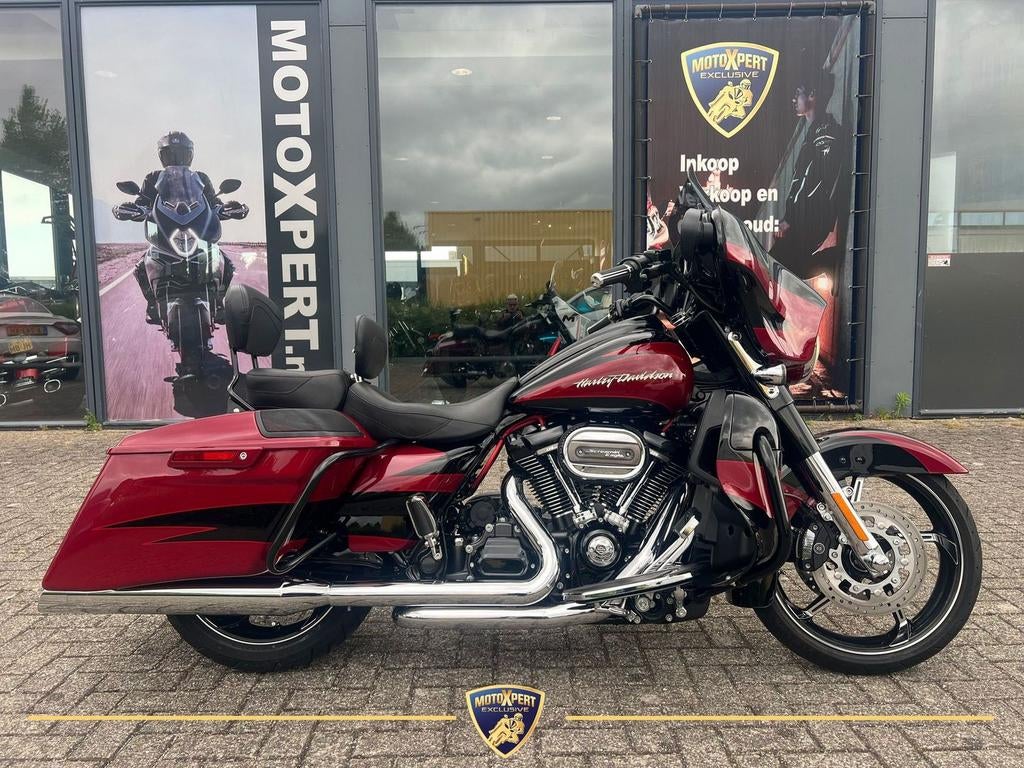 HARLEY-DAVIDSON FLHXSE STREET GLIDE CVO (bj 2017) 114