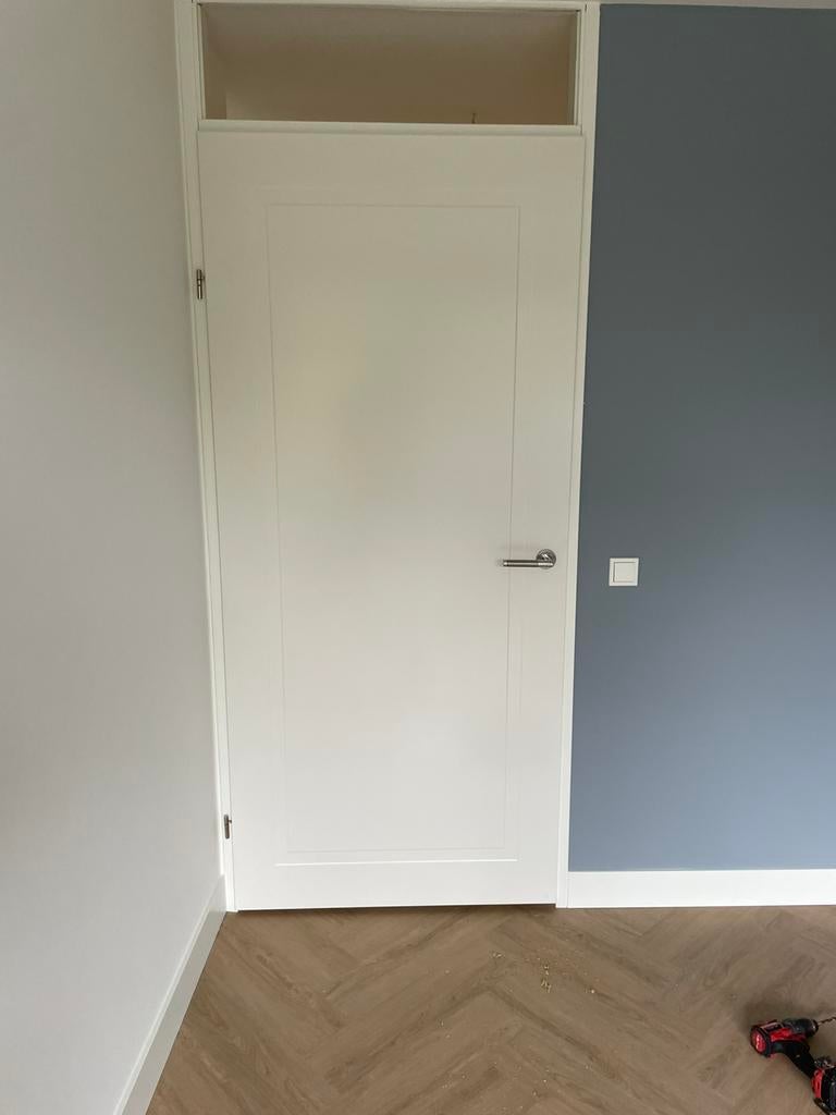 Svedex opdekdeur Alpine wit 2115 hoog, Ophalen, Binnendeur, Nieuw, 200 tot 215 cm