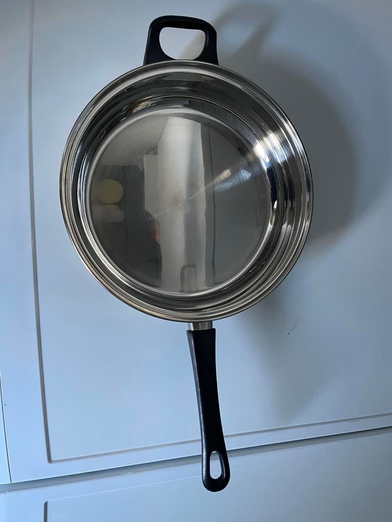 Koekenpan Solingen nieuw zie op foto’s, Huis en Inrichting, Keuken | Potten en Pannen, Ophalen of Verzenden, Nieuw, Rvs, Koekenpan of Braadpan