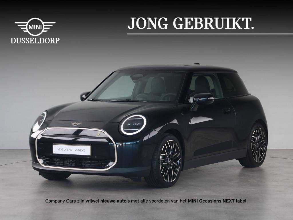 MINI Cooper SE Favoured Pakket M (bj 2025, automaat), Auto's, Mini, Met garantie (alle), 4 stoelen, Zwart, Blauw