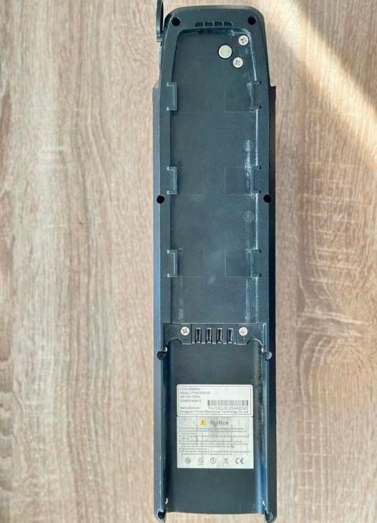 Fatbike V8 Accu (zonder sleutel), Fietsen en Brommers, Ophalen of Verzenden, Zo goed als nieuw