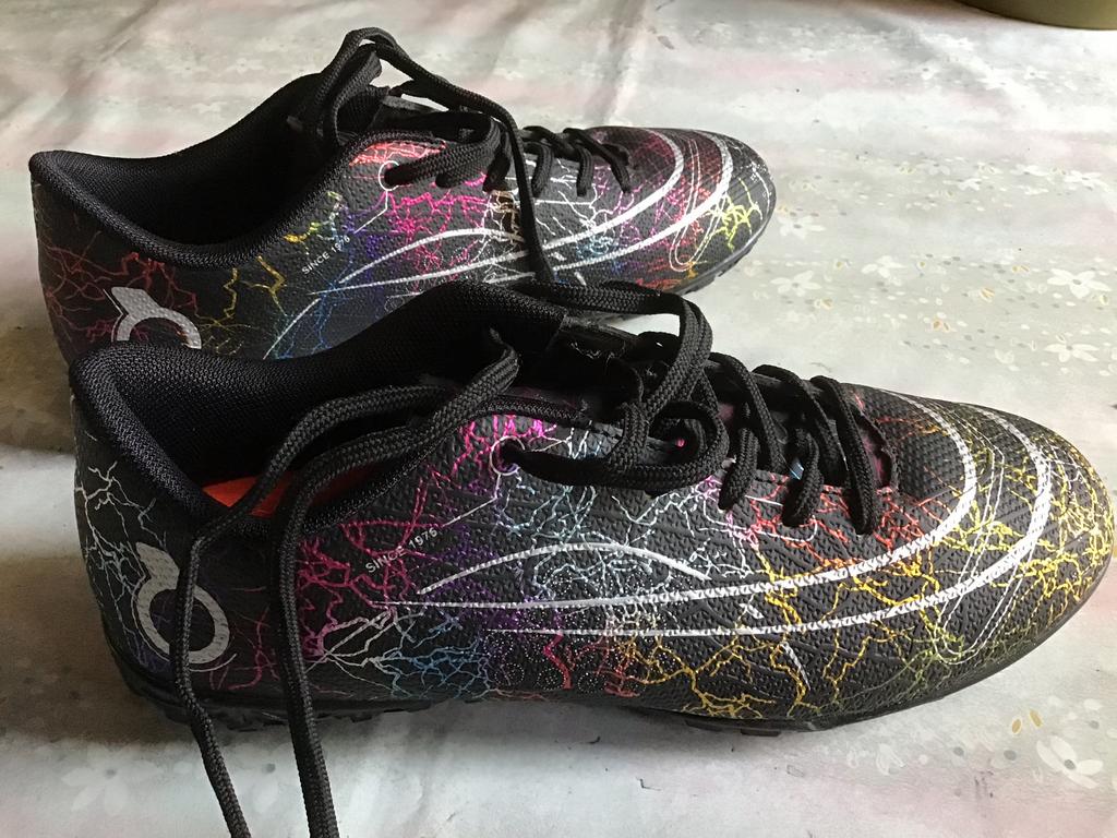 Schoenen jongen mt.37.Als nieuw, Sportschoenen, Ophalen of Verzenden, Zo goed als nieuw, Jongen