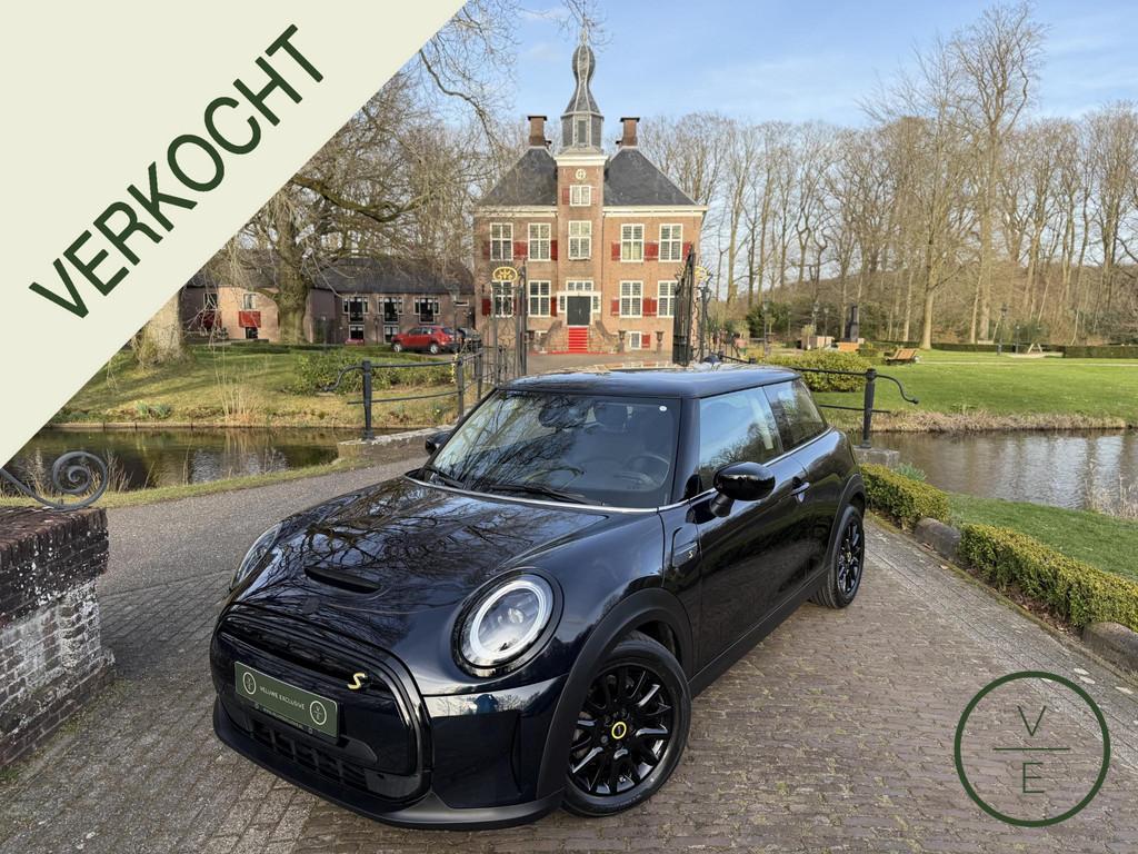 MINI COOPER SE | Enigmatic Metallic | Black Optic | Led | PD, Stof, Zwart, 33 kWh, Cruise Control