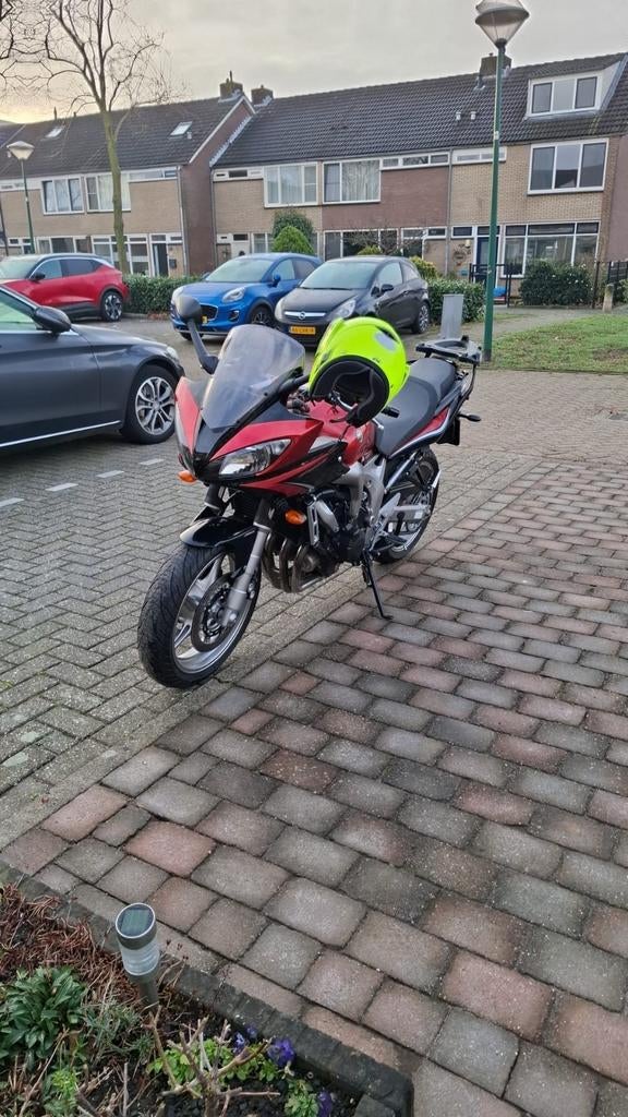 YAMAHA FAZER 600 ABS TE KOOP IN NIEUWSTAAT!!, Motoren, 4 cilinders, Particulier, Meer dan 35 kW, Toermotor