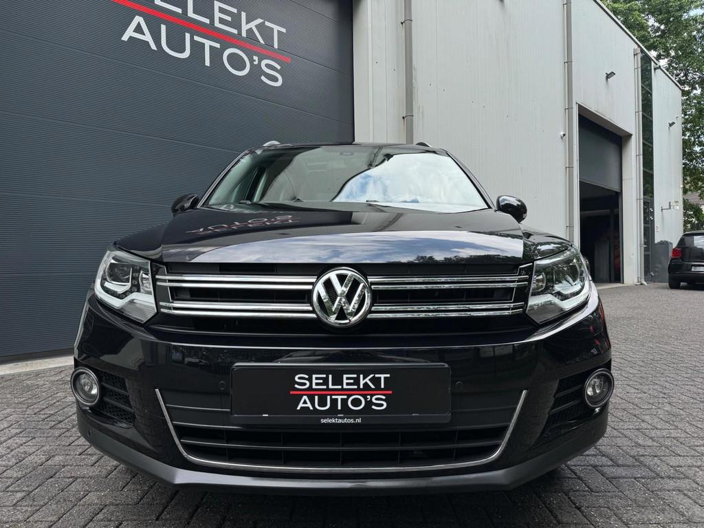 Volkswagen Tiguan 1.4 TSI Sport & Style 122 Pk Pano/Xenon/Le, Voorwielaandrijving, 15 km/l, Gebruikt, 4 cilinders