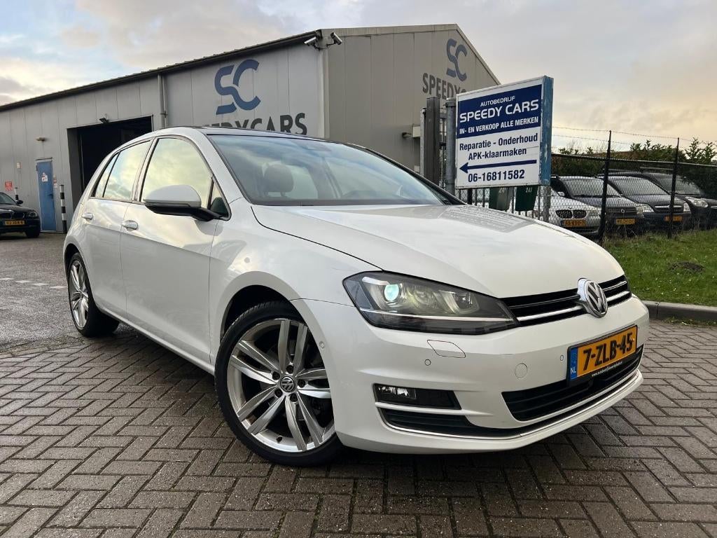 Volkswagen Golf 1.4 TSI DSG Pano Leer Navi Cruise Camera Ful, USB, Zwart, 4 cilinders, Wit