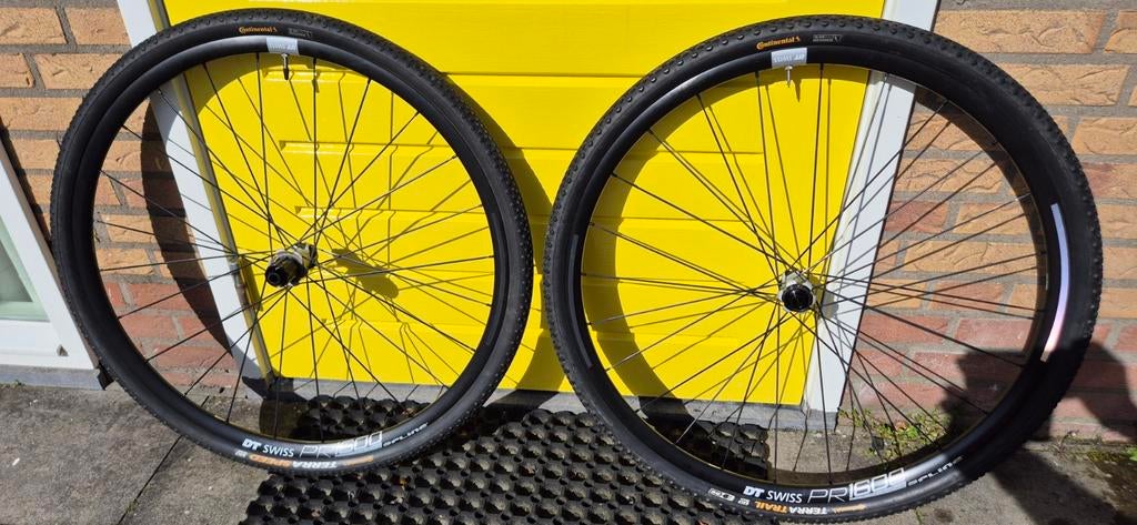 DT Swiss PR 1600 Spline Wielset met 350 naven, Fietsen en Brommers, Fietsonderdelen, Wiel, DT Swiss, Ophalen of Verzenden, Zo goed als nieuw