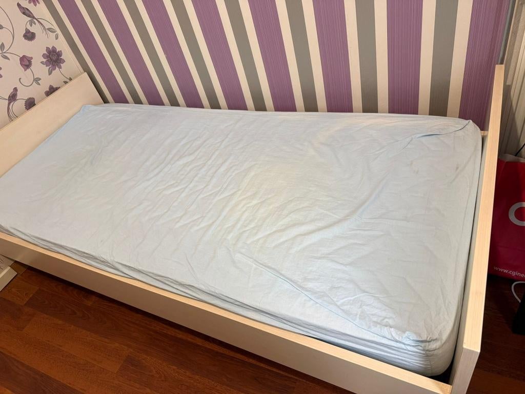 Single Bed frame and Mattress, Ophalen, Eenpersoons, Bedbodem, 200 cm