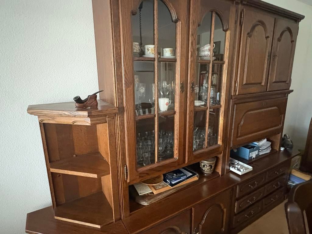 Eikenhouten wandkast met vitrine en opbergruimte, Ophalen, Gebruikt, 200 cm of meer, Eikenhout