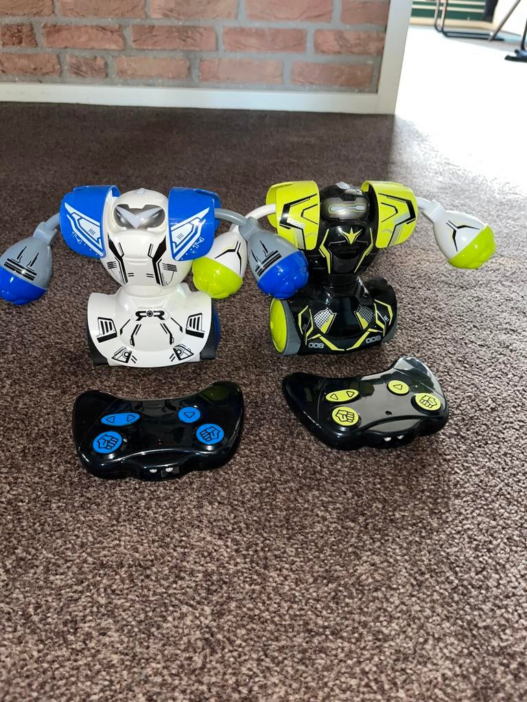 Vechtende robots werkend, Ophalen of Verzenden, Zo goed als nieuw