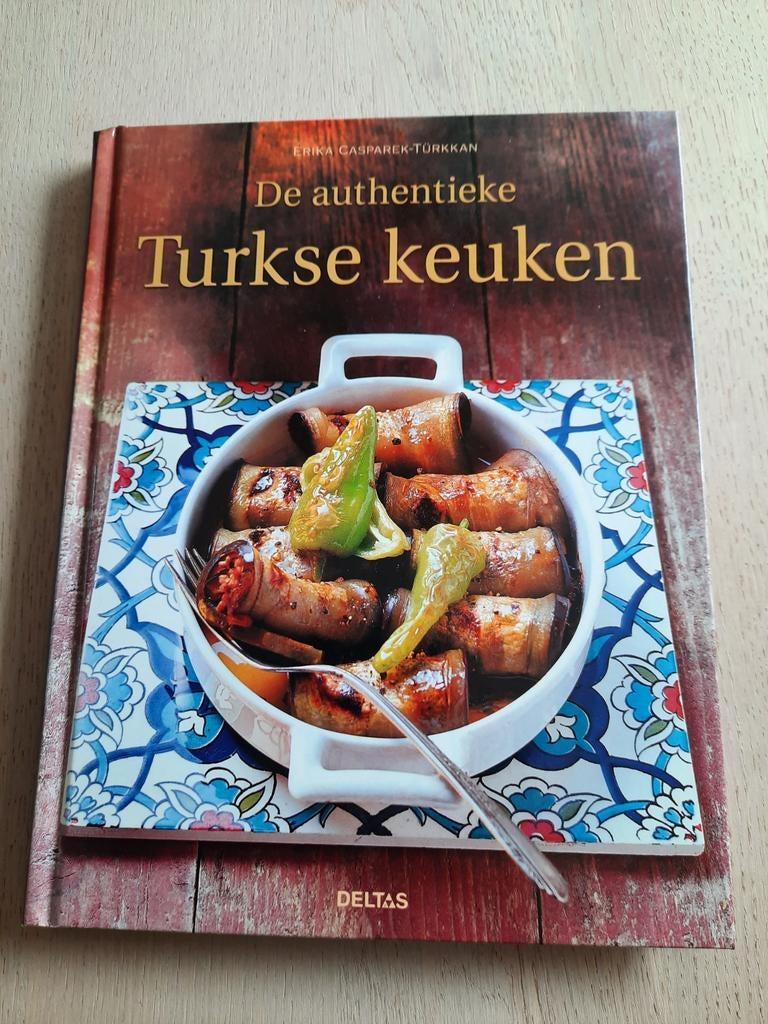 De authentieke Turkse keuken - Erika Casparek-Turkkan, Ophalen of Verzenden, Zo goed als nieuw