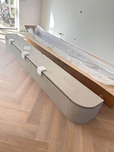 OULET model, TV-Meubel Excellent | Taupe 280cm Zwevend, Huis en Inrichting, Kasten | Televisiemeubels, Niet ingevuld, Niet ingevuld