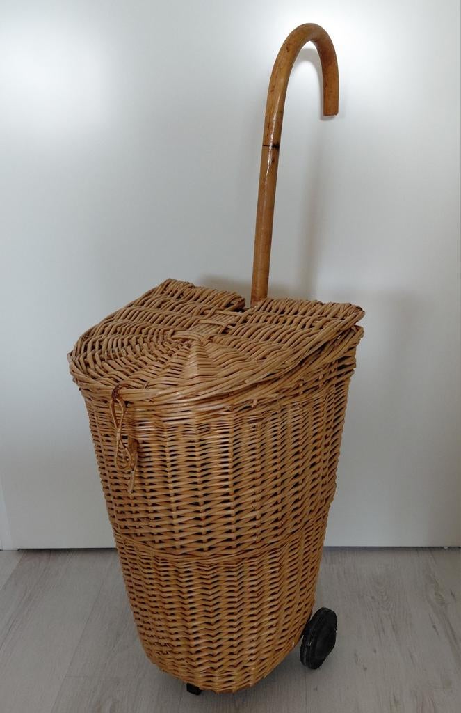 Oude boodschappen trolley, Ophalen