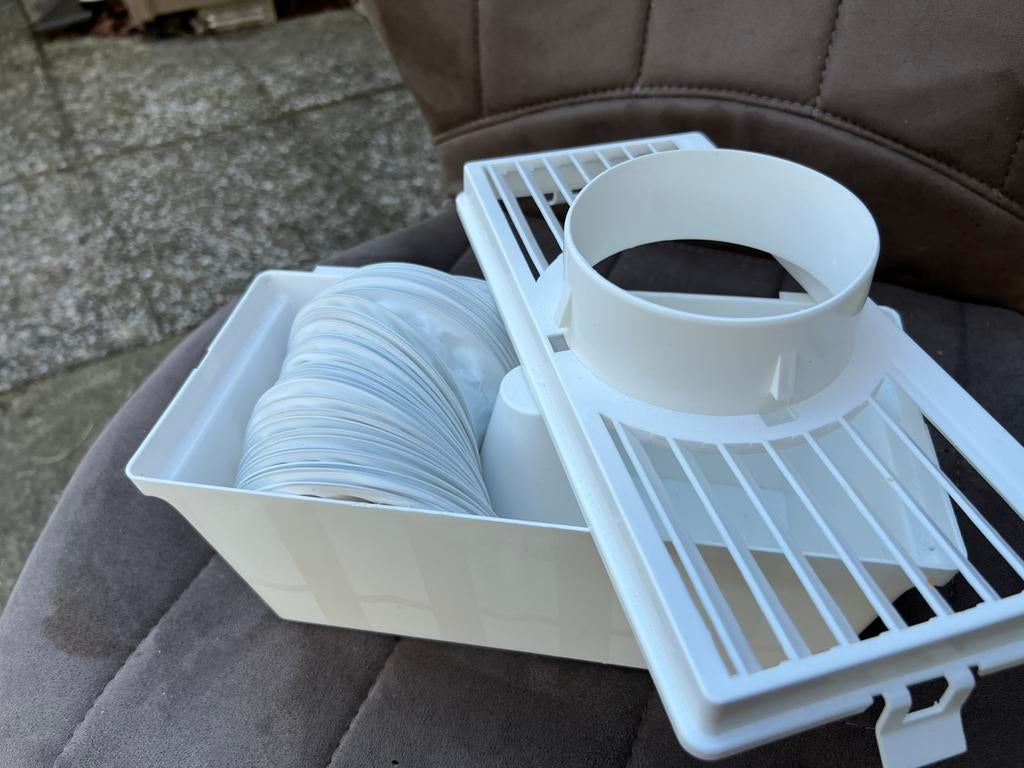 Condens opvangbak voor droger., Ophalen, Zo goed als nieuw