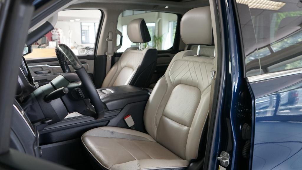 Dodge Ram 1500 5.7 V8 4x4 Limited 10th Anniversary Edition |, Auto's, Bestelauto's, Gebruikt, 8 cilinders, 5654 cc, Blauw