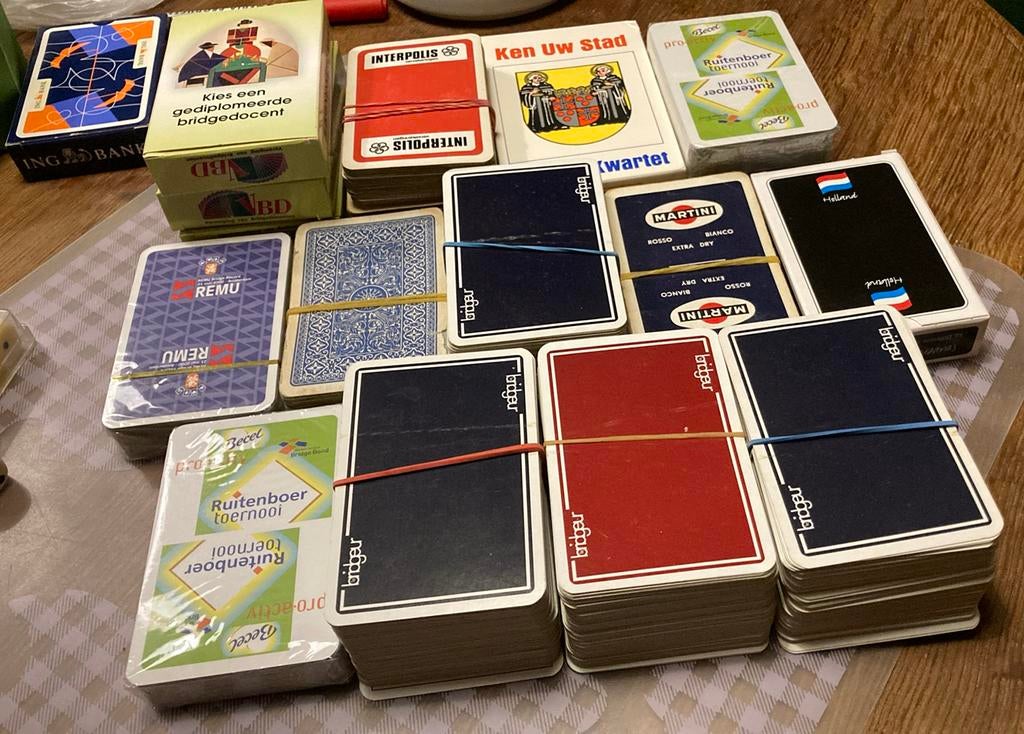 Bridge kaarten bridgekaarten, en meer.., Drie of vier spelers, Ophalen of Verzenden, Zo goed als nieuw