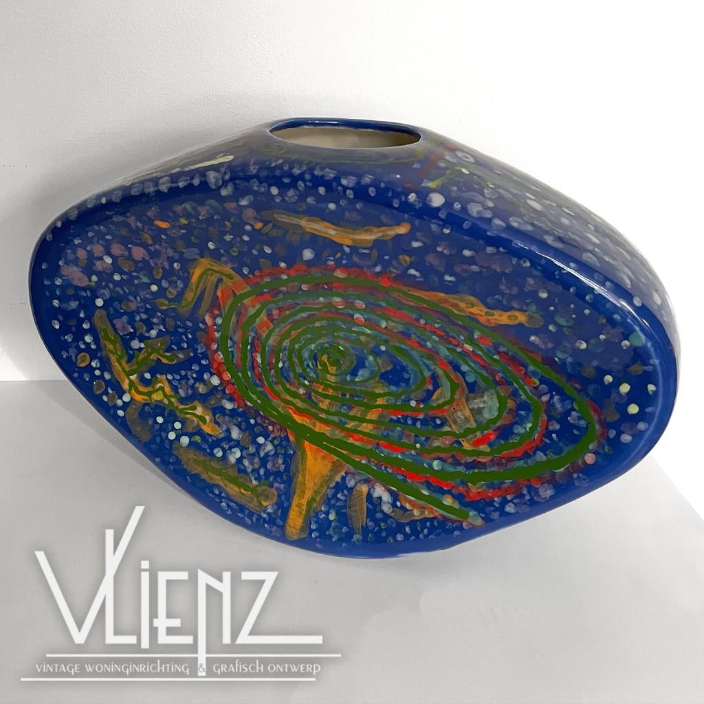 Retro ovale vaas, blauw keramiek geschilderd, kunst, Verzamelen, Retro, Huis en Inrichting, Ophalen
