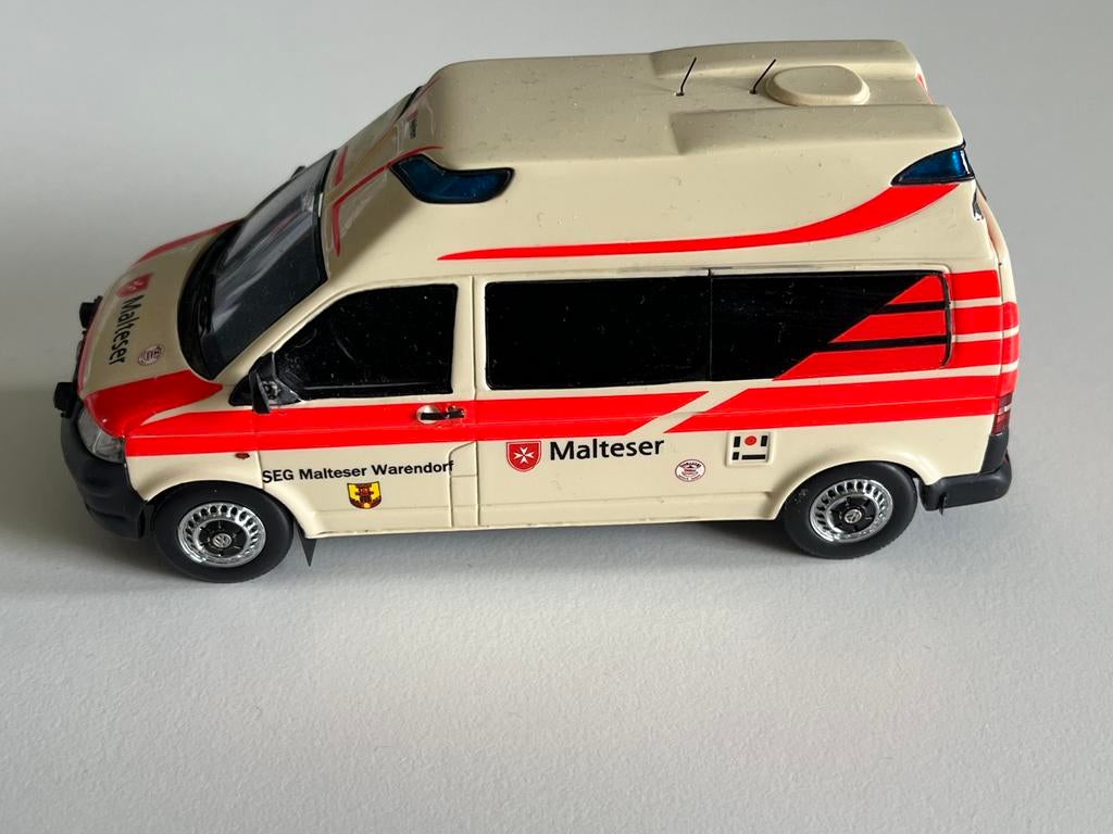 Ambulance Ambulanz Krankenwagen VW t5, Ophalen of Verzenden, Nieuw, Auto, Overige merken