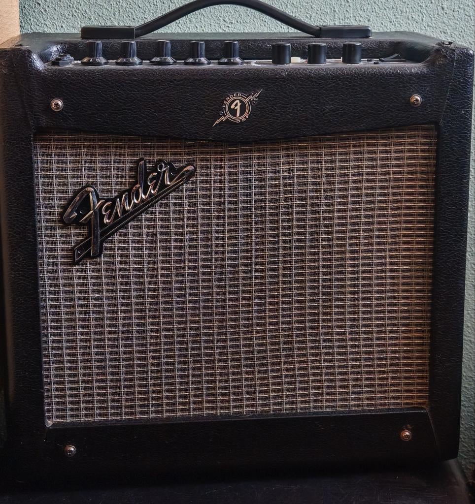 Fender Mustang I (v.2) Gitaarversterker, Ophalen of Verzenden, Gebruikt, Gitaar, Minder dan 50 watt