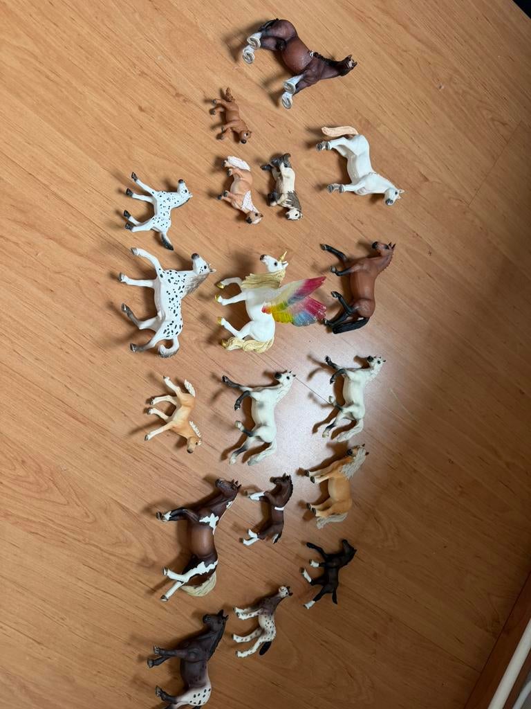 16 Schleich paarden, Verzenden, Zo goed als nieuw