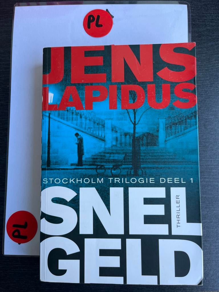 Jens Lapidus - Snel Geld (Stockholm Trilogie Deel 1), Boeken, Ophalen of Verzenden, Zo goed als nieuw, Scandinavië