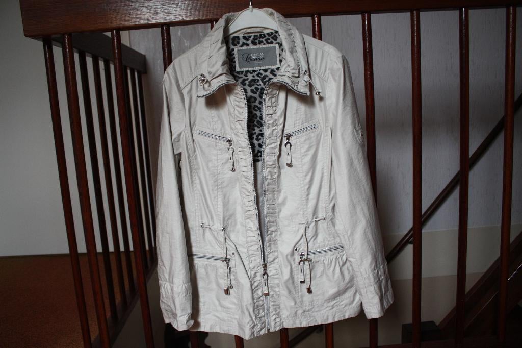 Dames zomer jas, Ophalen of Verzenden, Zo goed als nieuw, Maat 38/40 (M), Beige