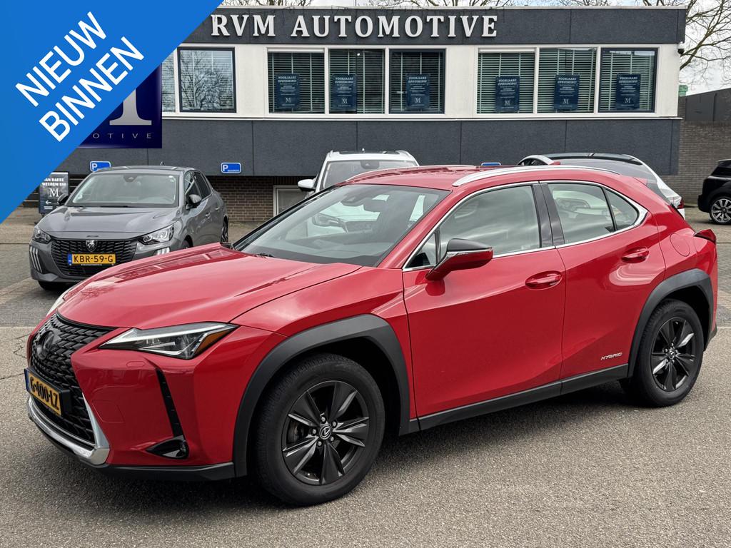 Lexus UX 250h Business Line VAN: 24.900,- VOOR: 22.877,- UW, Auto's, Lexus, Stof, Gebruikt, 4 cilinders, Hybride Elektrisch/Benzine