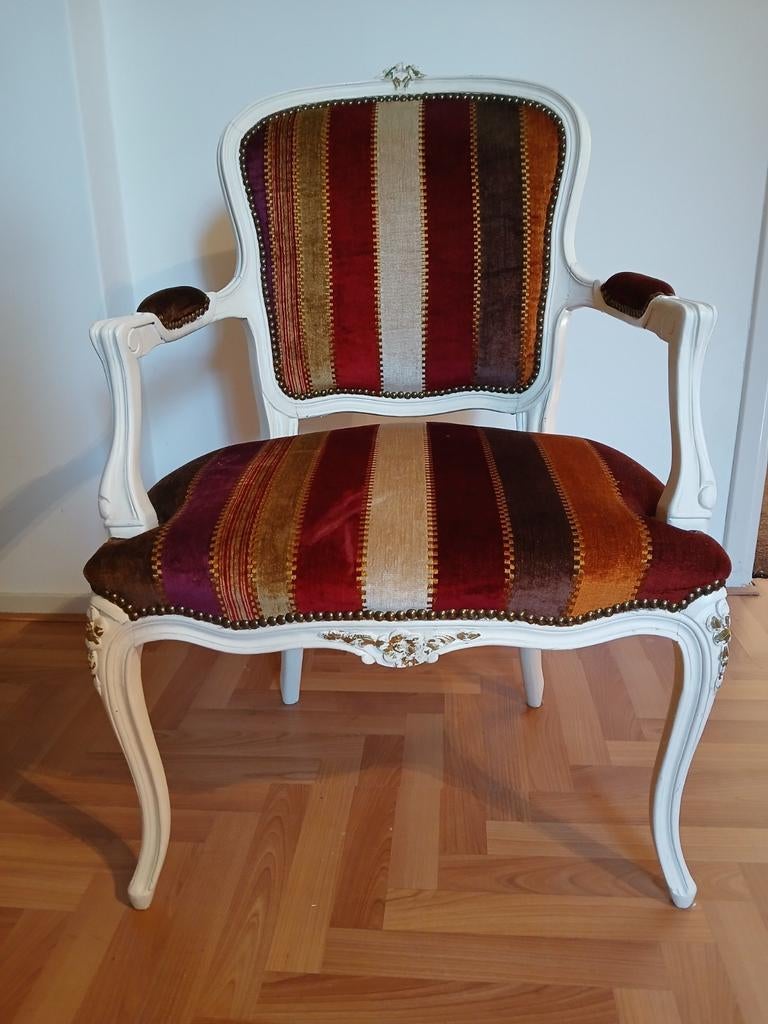 Barok stijl stoeltje, Ophalen