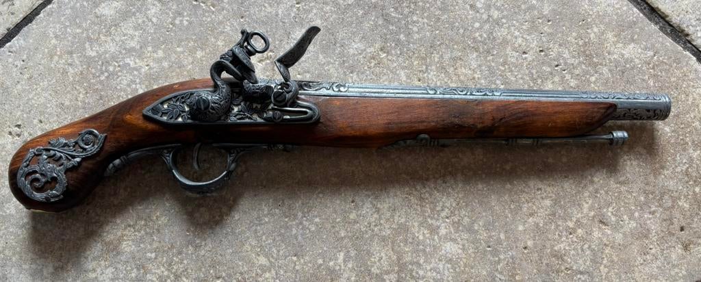 Replica  vuursteenpistool, Frans vuursteenpistool, Ophalen of Verzenden, Landmacht