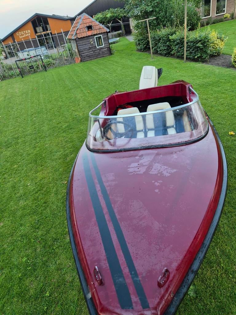 Speedboot met buitenboordmotor, Ophalen, Gebruikt