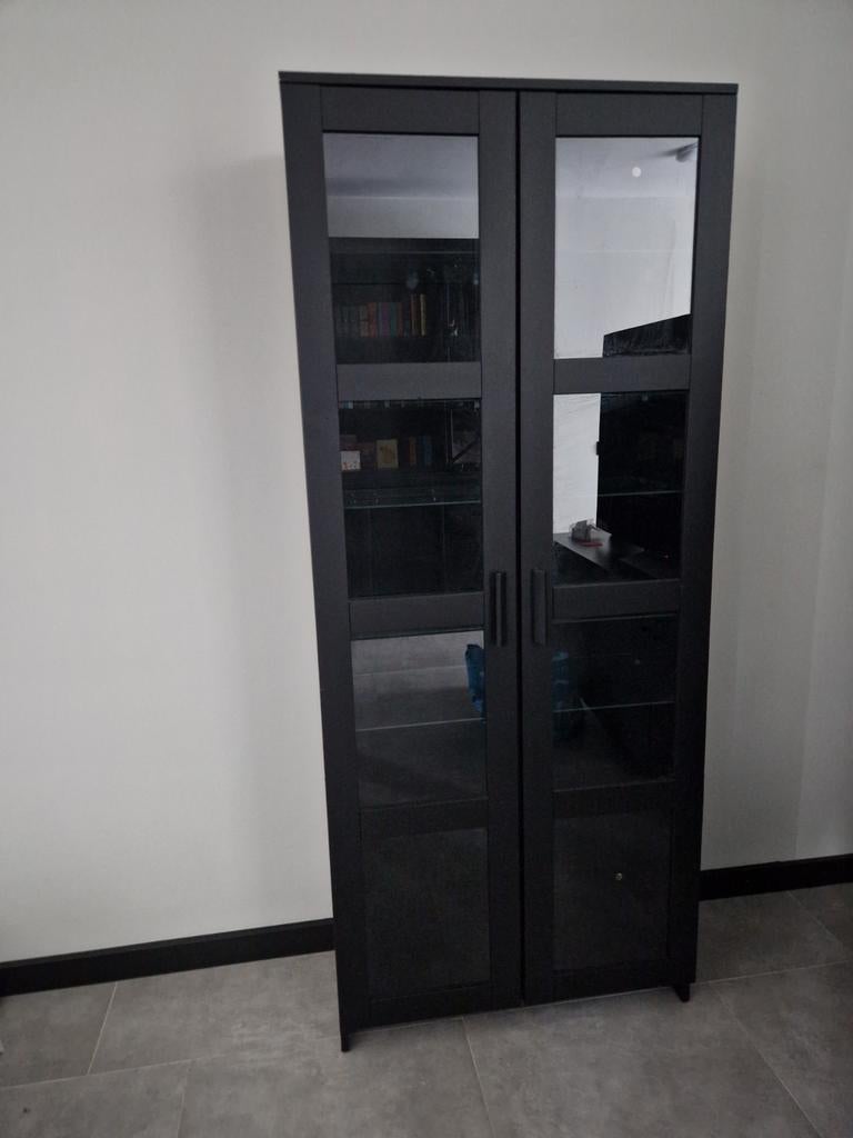 Brimnes vitrinekast IKEA zwart, Ophalen, 50 tot 100 cm, 150 tot 200 cm, 25 tot 50 cm