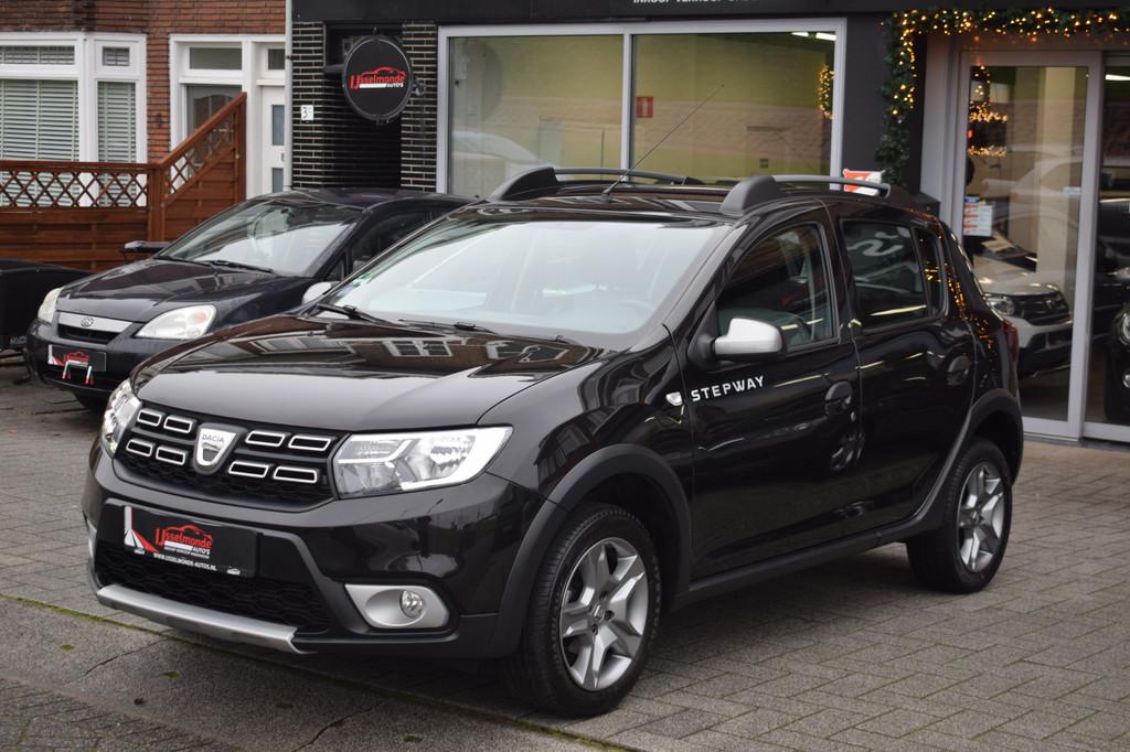 Dacia Sandero 0.9 TCe SL Stepway Navigatie Cruise PDC Airco, Voorwielaandrijving, 898 cc, Stof, Zwart