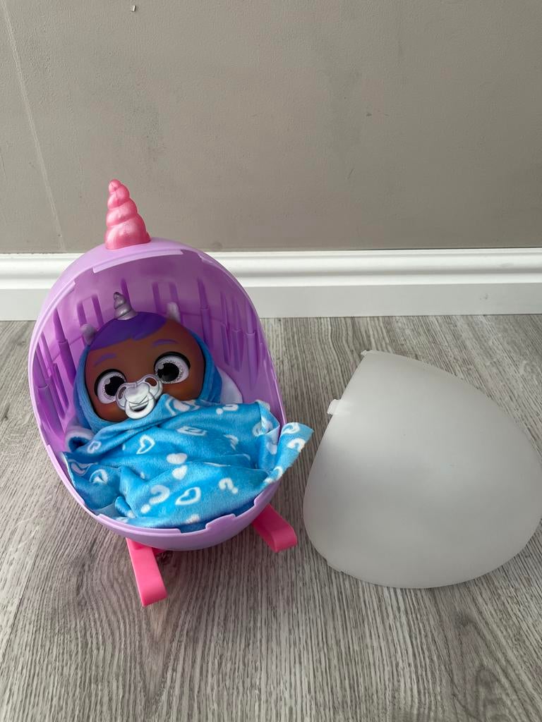 Zuru babycorn Rainbowcorn baby mini, Ophalen of Verzenden, Zo goed als nieuw, Babypop