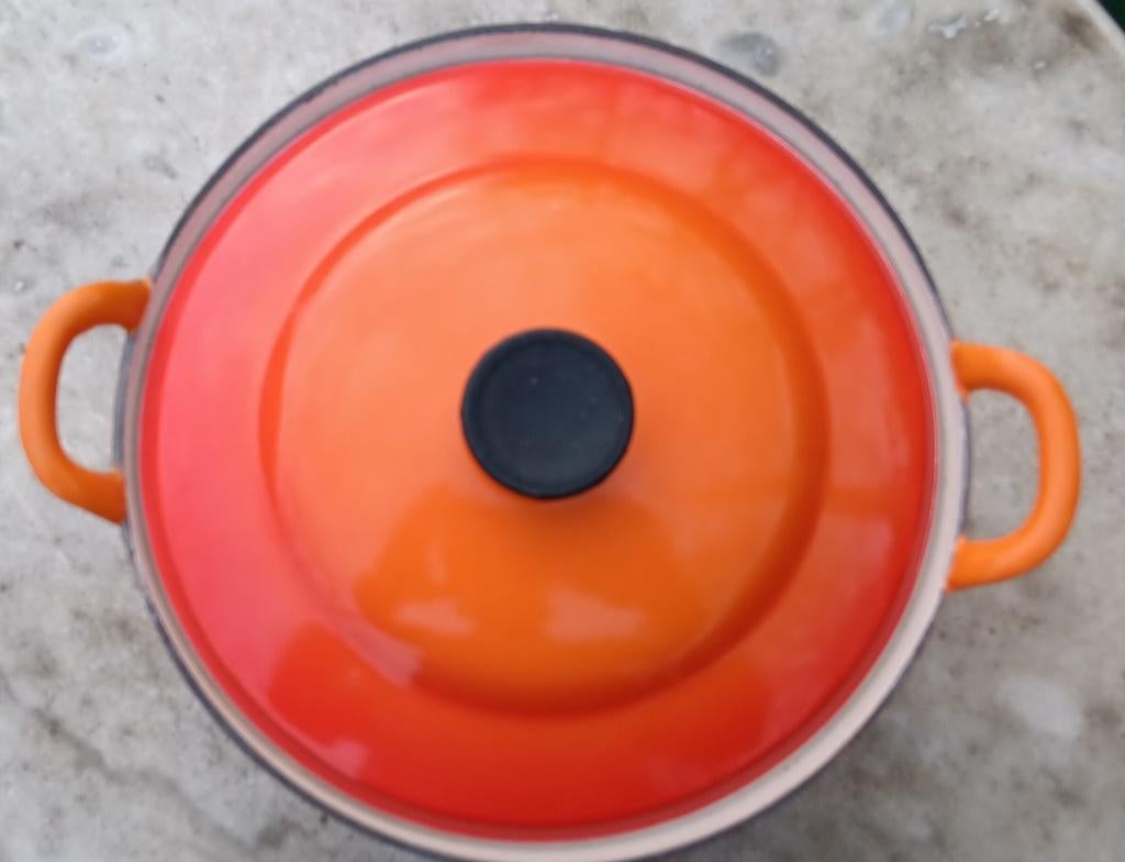 COUSANCES LE CREUSET?gietijzeren pan faitout 24 cm (G333), Gebruikt, Gietijzer, Ophalen of Verzenden, Keramische plaat