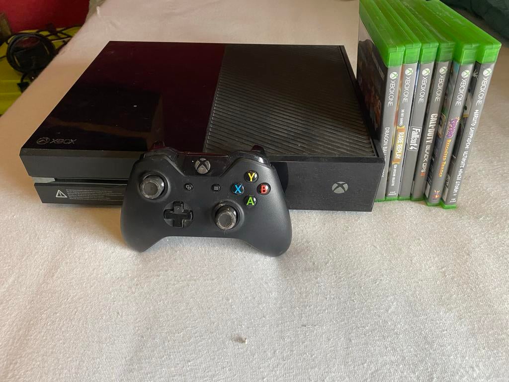 Xbox One met 1 controller en 6 games, Spelcomputers en Games, Games | Xbox One, Gebruikt, Vanaf 18 jaar, Overige genres, 1 speler