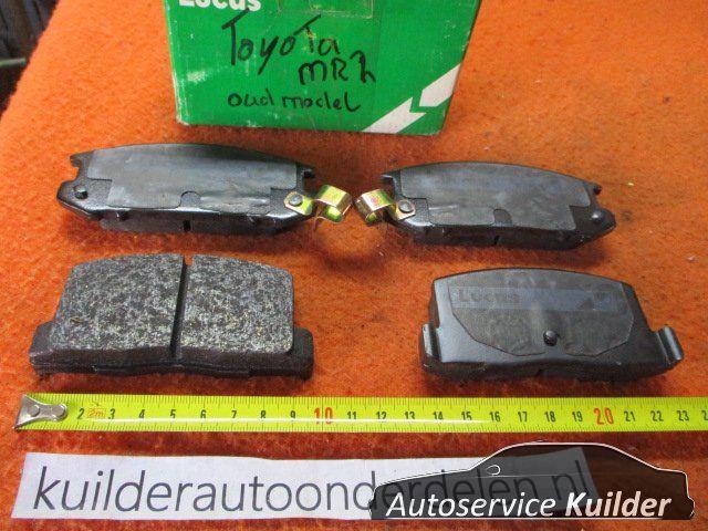 Remblokken achter Toyota MR2 BP1334 Lucas gdb384   044661702, -, -, Nieuw, Ophalen of Verzenden