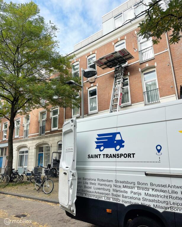 Goedkoopste Verhuisbus met chauffeur & transport & verhuizen